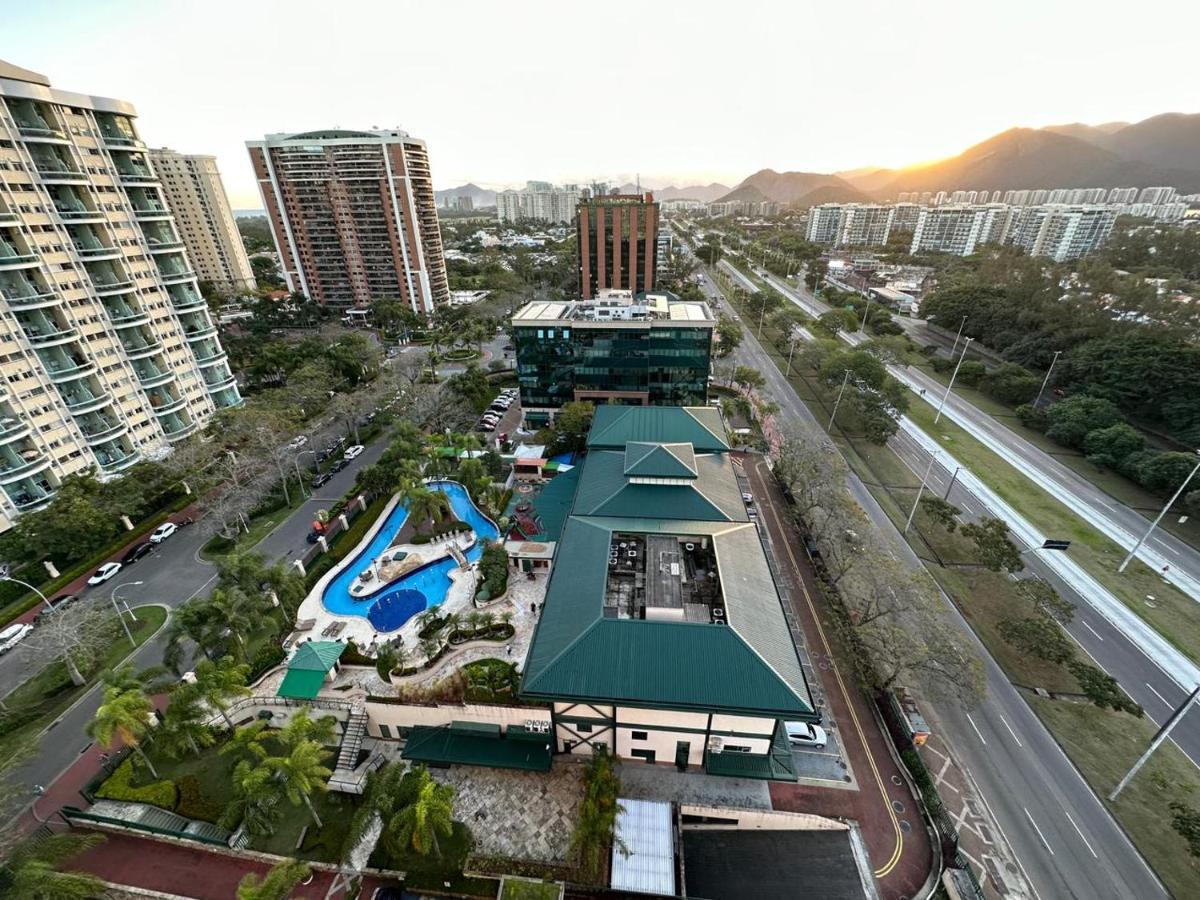 ריו דה ז'ניירו Flat Com Vista Panoramica -15- Na Barra Da Tijuca - Estacionamento Gratuito - Frigobar - Ar Condicionado - Piscina - Academia - Balsa Para Praia Gratis - Varanda - Vista Parcial Mar E Lagoa מראה חיצוני תמונה