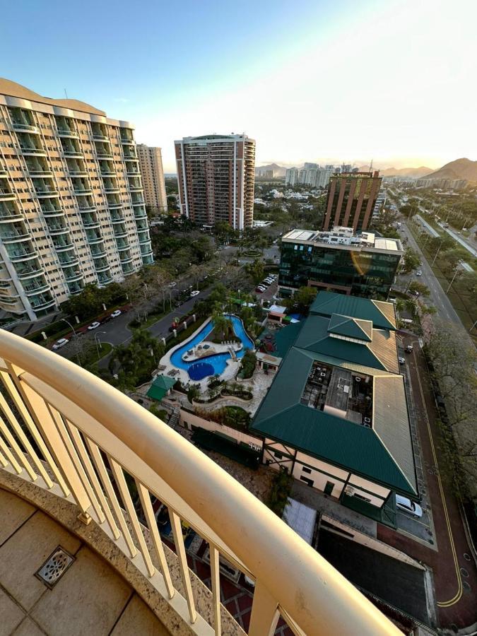 ריו דה ז'ניירו Flat Com Vista Panoramica -15- Na Barra Da Tijuca - Estacionamento Gratuito - Frigobar - Ar Condicionado - Piscina - Academia - Balsa Para Praia Gratis - Varanda - Vista Parcial Mar E Lagoa מראה חיצוני תמונה